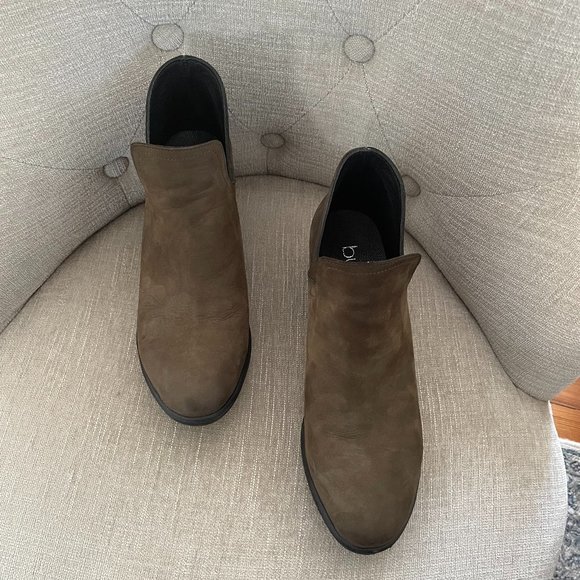 EUC Bueno Dylan Cut Out Booties - Picture 2 of 7